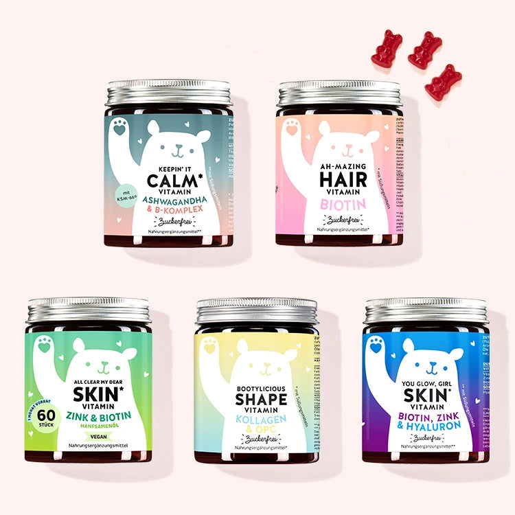 5er Bundle Keep Calm & Feel Good Bundle von Bears with Benefits bestehend aus den Keepin`it Calm Vitaminen mit Ashwaganda, Ah-Mazing Hair Vitaminen mit Biotin, All Clear My Dear Skin mit Hanfsamenöl, Bootylicious Shape Vitaminen mit Kollagen und den You Glow, Girl Skin Vitaminen mit Hyaluron.